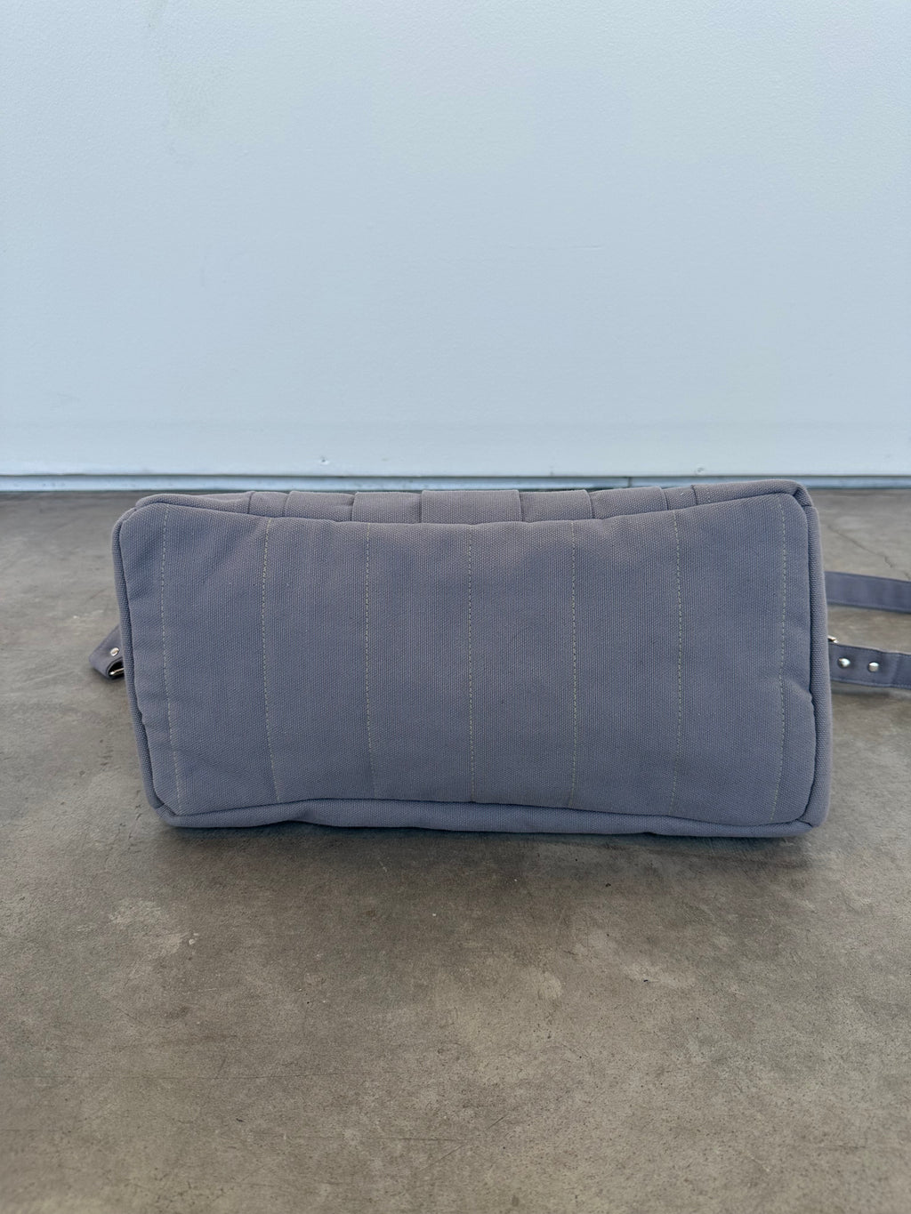 Box Pleat Bag Grey