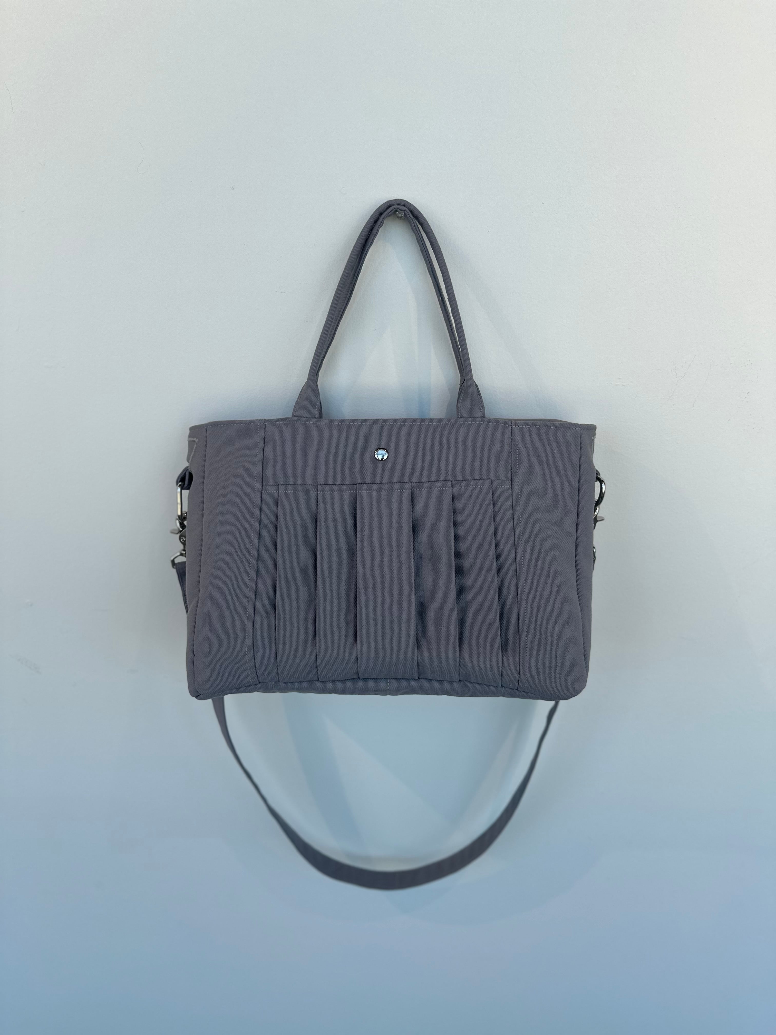 Box Pleat Bag Grey