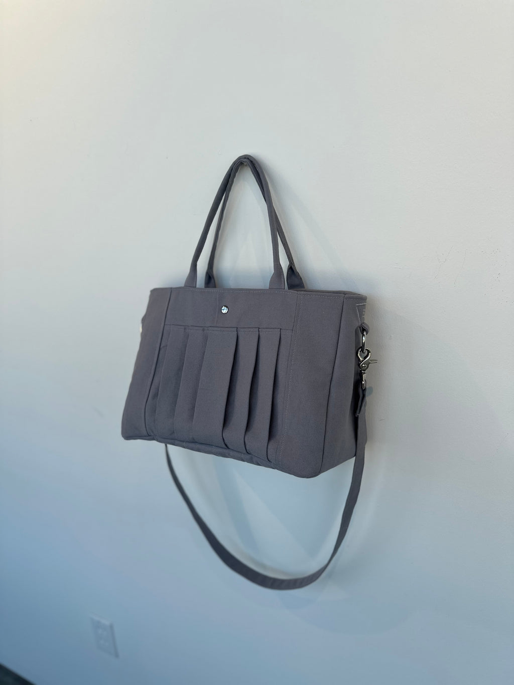 Box Pleat Bag Grey