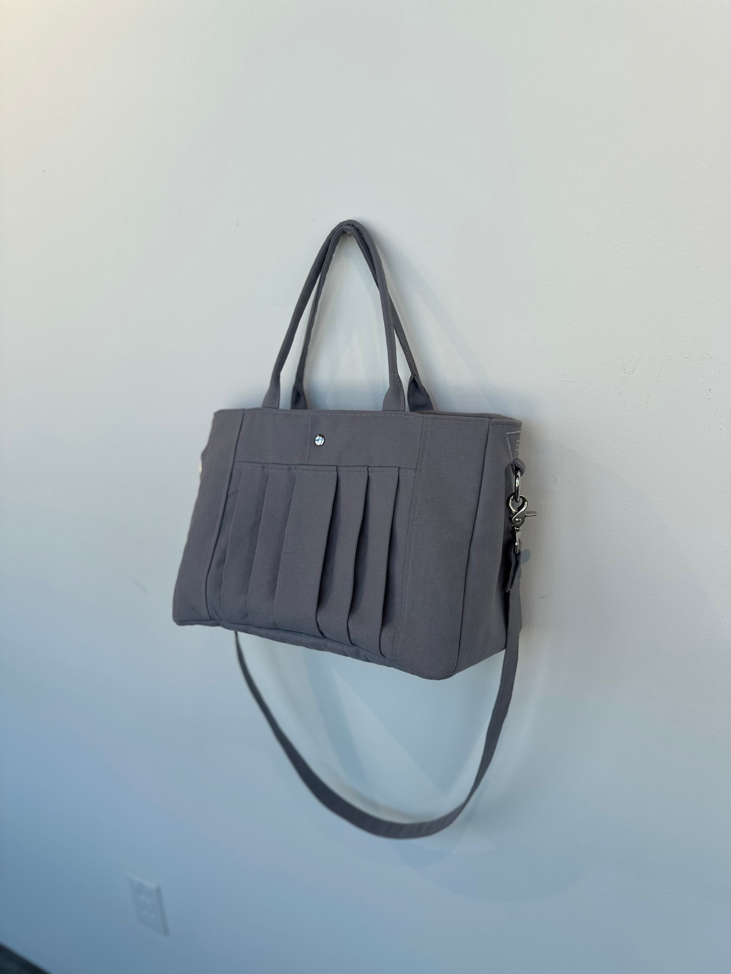 Box Pleat Bag Grey